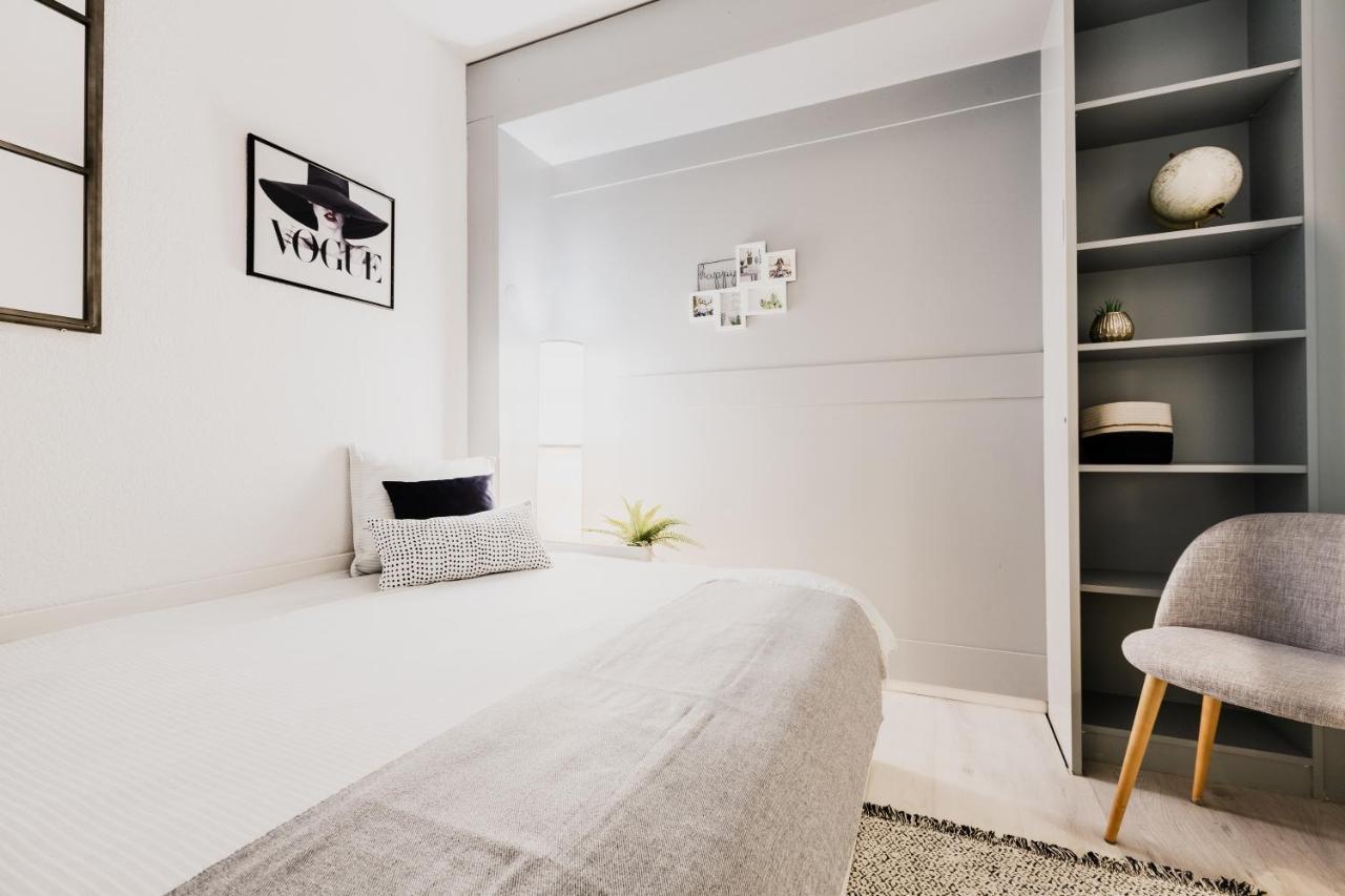 Luganersee, Pool, Strand, Parkplatz, Suite 204 Bissone Eksteriør billede